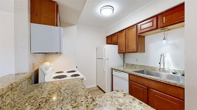 904 University Oaks Blvd Unit 80