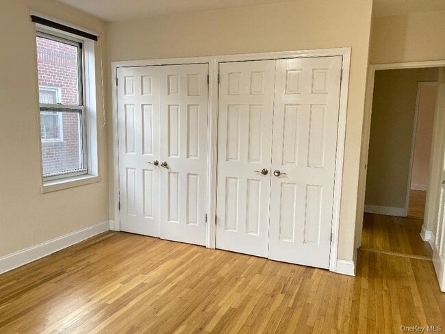 Photo - 104-20 68th Dr