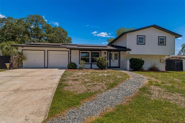 7111 Gateway Ct