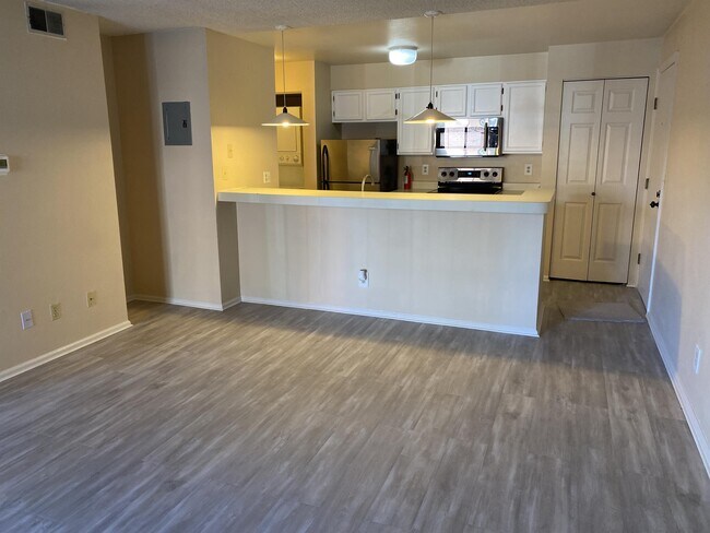 Photo - 4899 S Dudley St