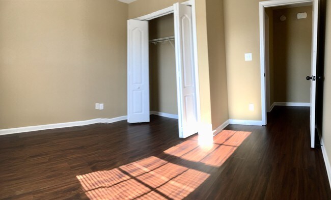 Photo - 1723 Thistlewood Dr