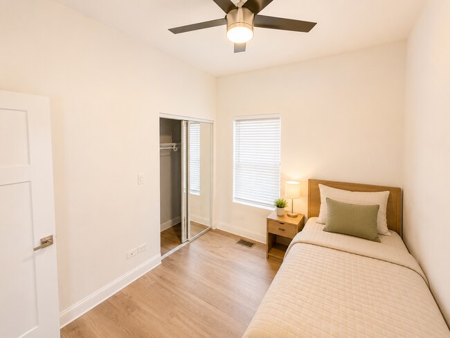 Photo - 2991 N Lawndale Ave Unit 1