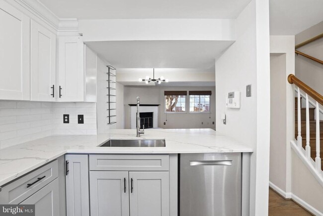 Photo - 2858 New Providence Ct