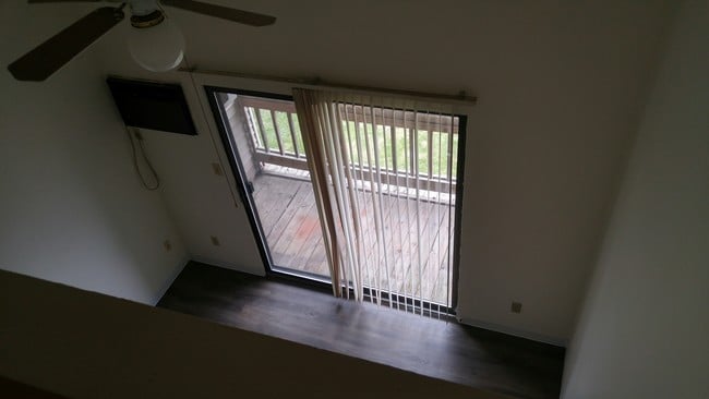 Photo - 108 W Charles St Unit 109