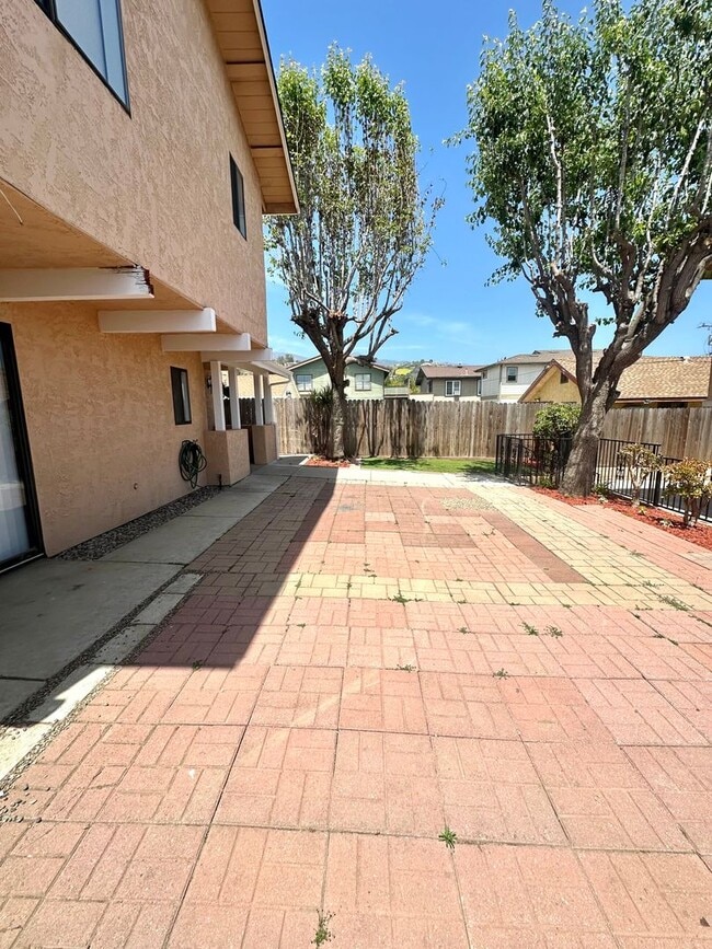 Photo - Haley Street Unit B