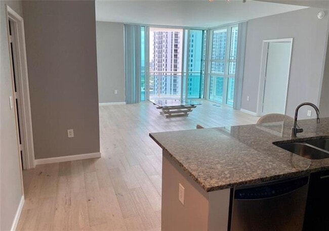 Photo - 951 Brickell Ave Unit 951 Brickell Ave # 3611