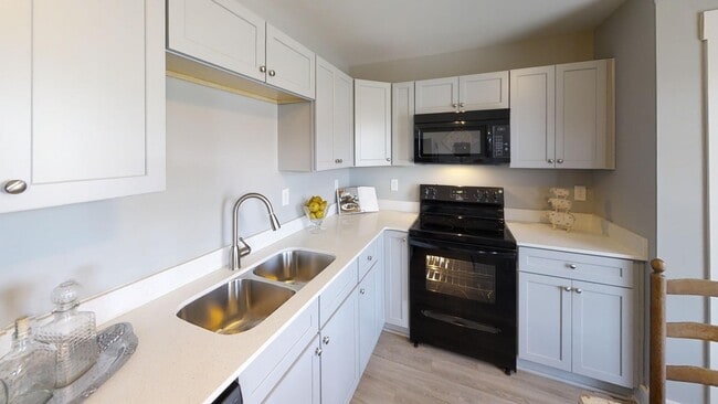 Photo - 1117 Bishop Rd