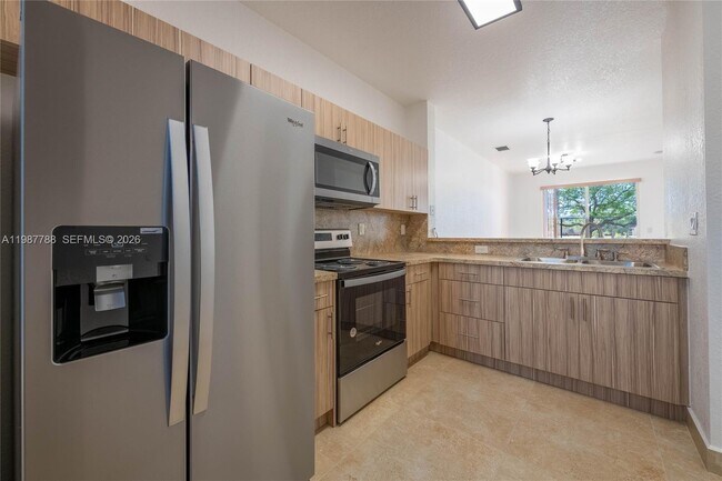 Photo - 7200 NW 177th St Unit 109-7