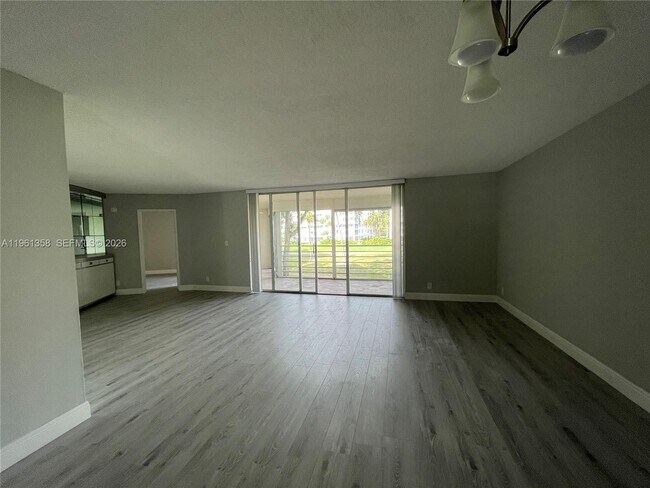 Photo - 805 Cypress Blvd Unidad 205