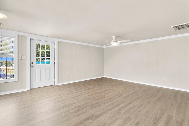 Photo - 4440 Spruill Ave