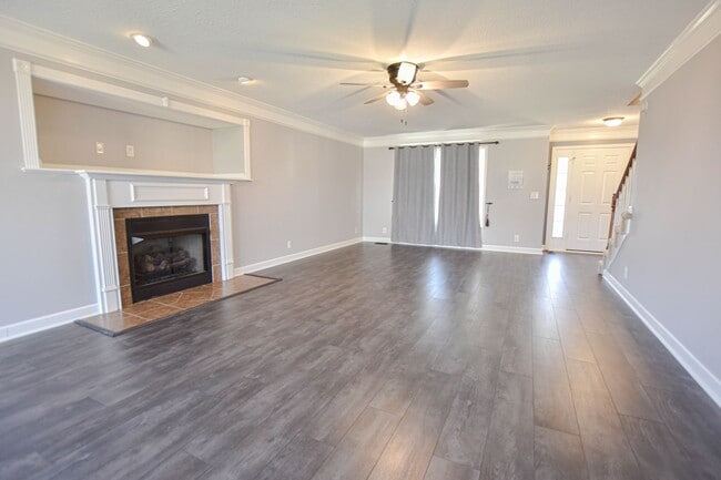 Photo - Pet Friendly Three Bedroom with Bonus!