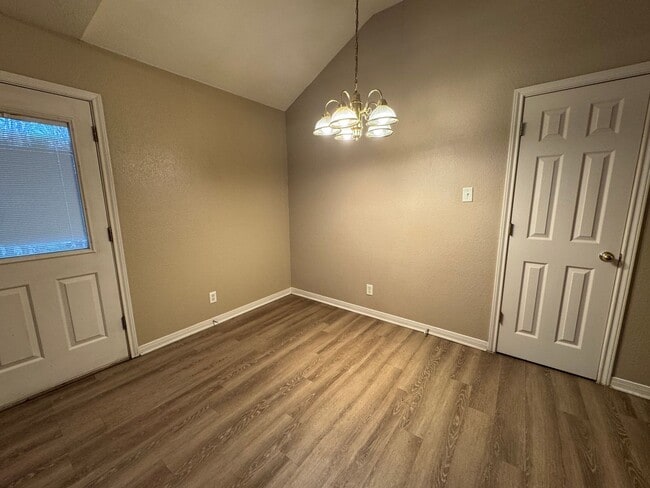 Photo - 4802 John David Dr Unidad A