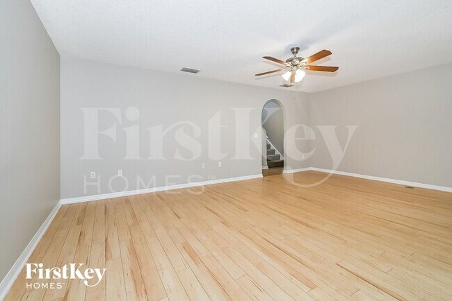 Photo - 11880 Lake Bend Cir