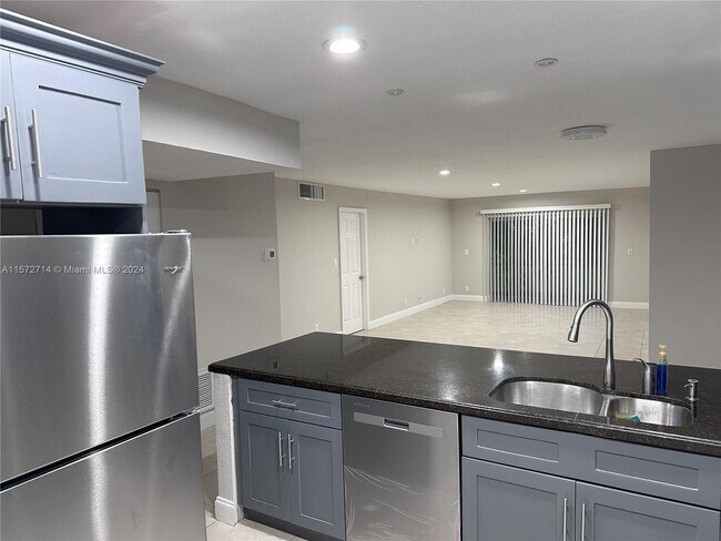 Photo - 6200 S Falls Circle Dr Unidad 202