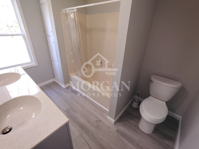 Photo - 601 Belzer Dr