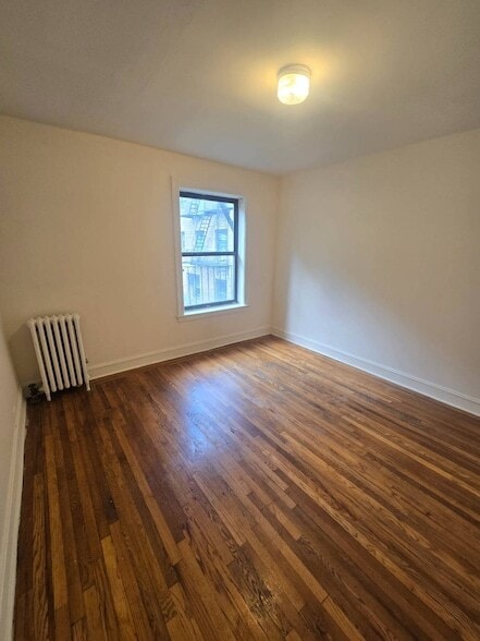 Photo - 59-16 Woodside Ave