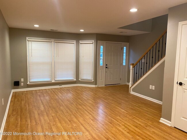 Photo - 11 Duncan Way