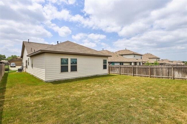 Photo - 413 Callahan Ln