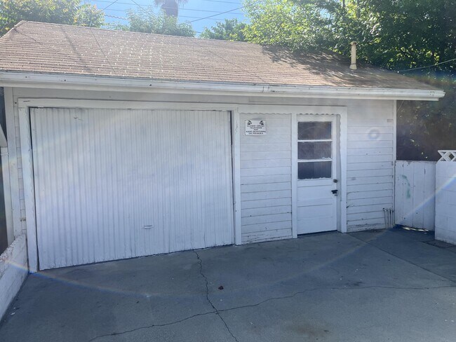 Photo - 1423 Canyon Rd