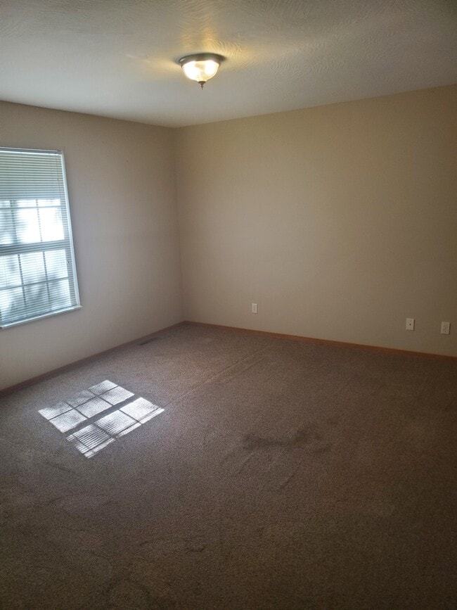 Photo - 2952 W Chestnut St