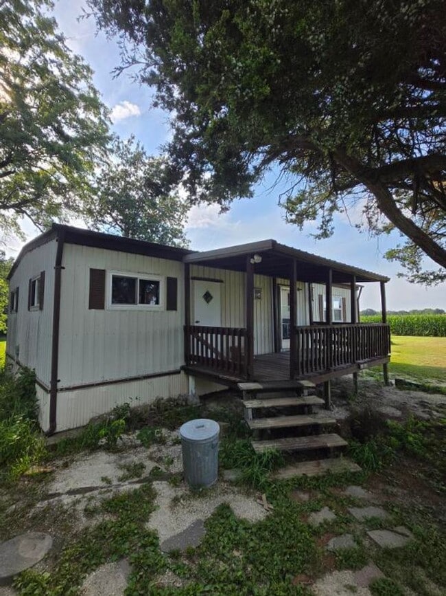 Building Photo - 2 Bed 2 Bath Home For Rent in Middletown, MO!