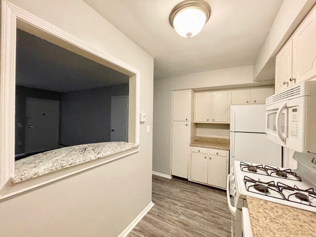 Photo - Kentview Garden's Apartments