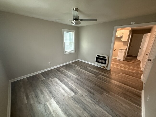 Photo - 3042 McAdoo Ave