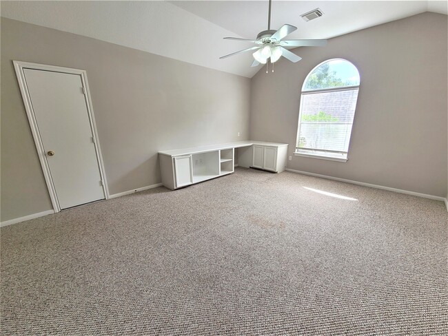 Photo - 20906 Greenfield Trail