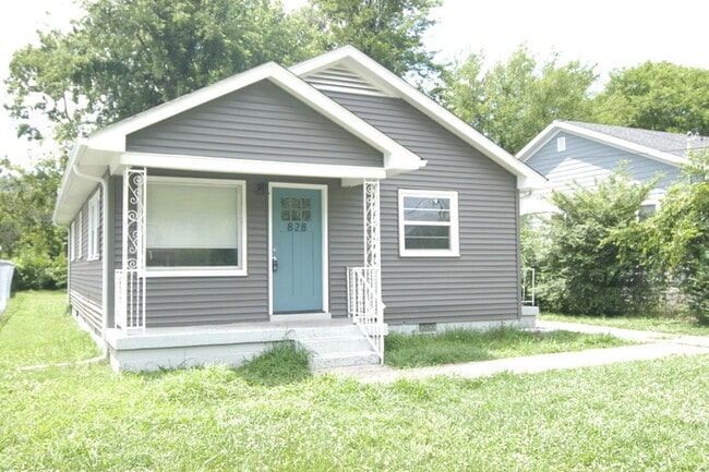 Building Photo - 3 Bedroom in East Nashville!