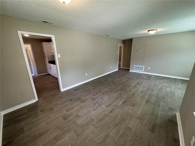 Photo - 2120 Baker Rd
