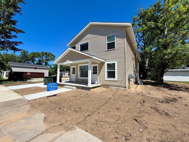Photo - 310 Allen Ave