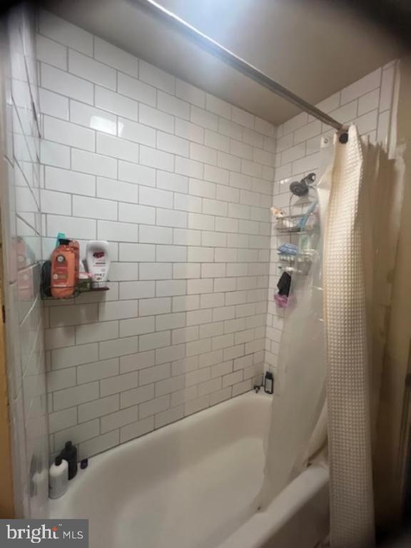 453 W Gay St