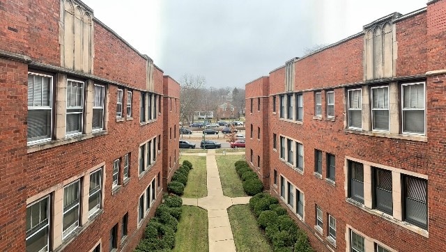 Photo - 10627-33 S. Hale Ave