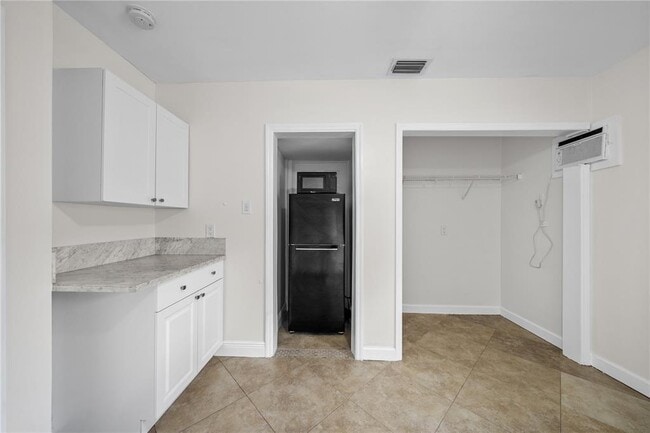 Photo - 1041 NE 9th Ave Unit A3