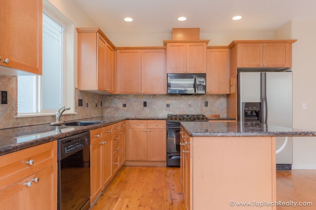 182 NW 209th Ave