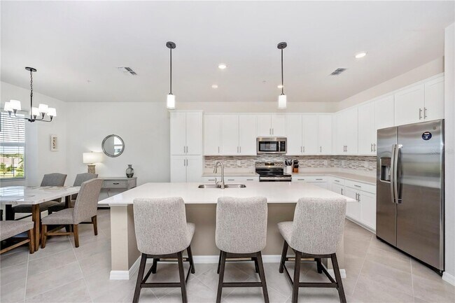 17655 Opal Sand Dr Unidad 402
