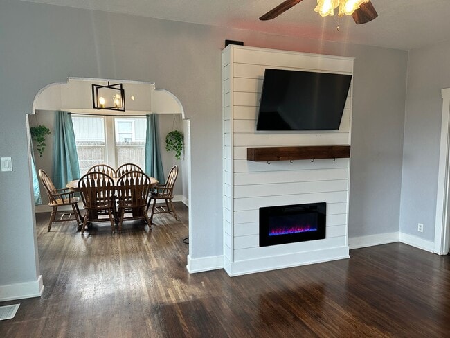 Building Photo - EK1-TFS Unit EK1-TFS