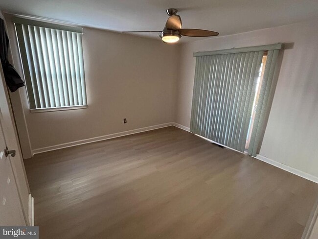 Photo - 509 Larkspur St