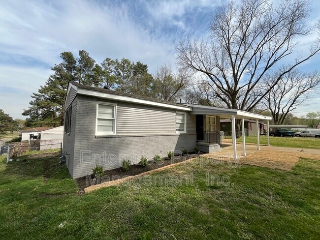 Photo - 3736 Debby Dr