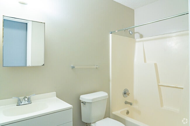 119 - 3BR 1.5 BA 1001 SF - Primary Bathroom - Maple Ridge Apartments