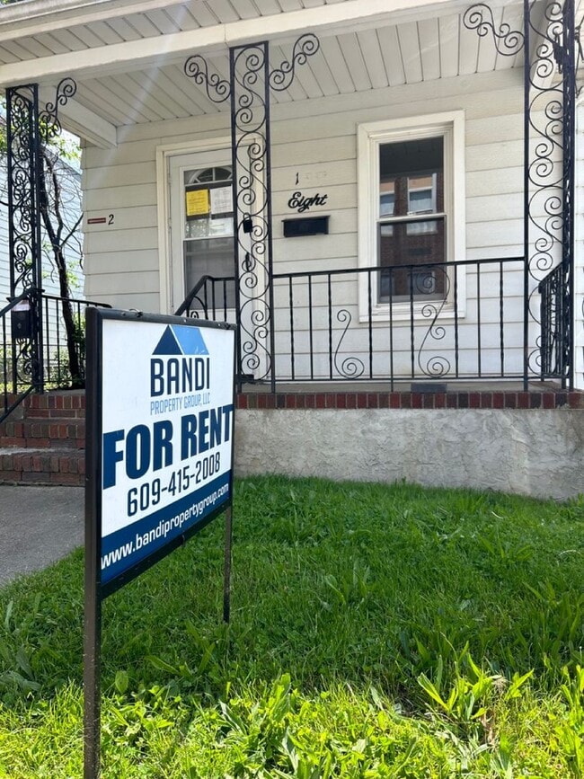 Building Photo - 8 Leland Ave Unit 1 Rental