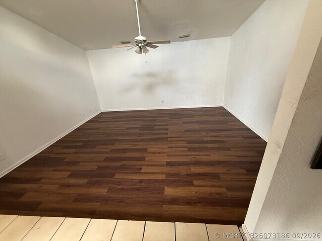 Photo - 1001 Manor Dr