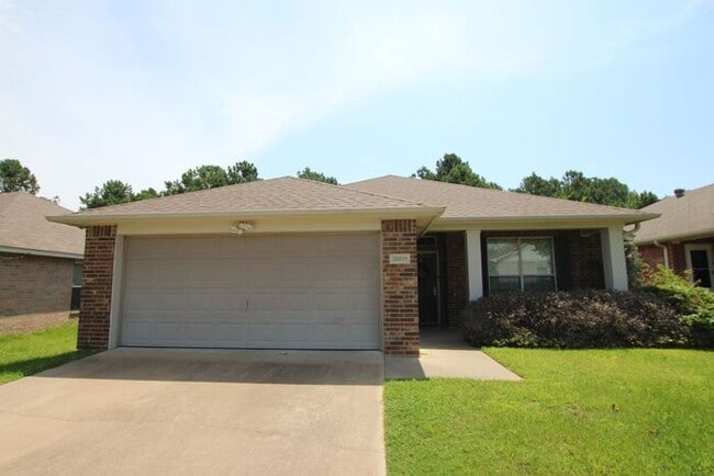 Tour Today! 4 bedroom 2 Bathroom in WHISD! - Tour Today! 4 bedroom 2 Bathroom in WHISD! Casa