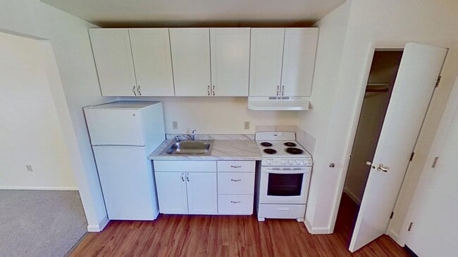 Photo - West Main Flats