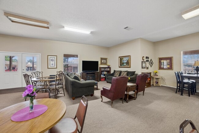 Photo - 1604 N Hills Blvd Unit 4804