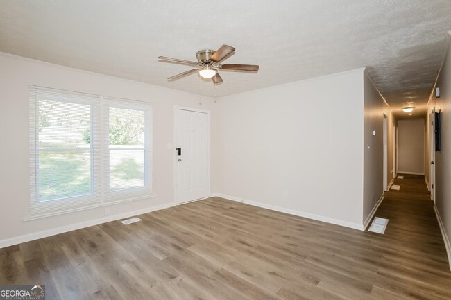 Photo - 424 Azalea Dr