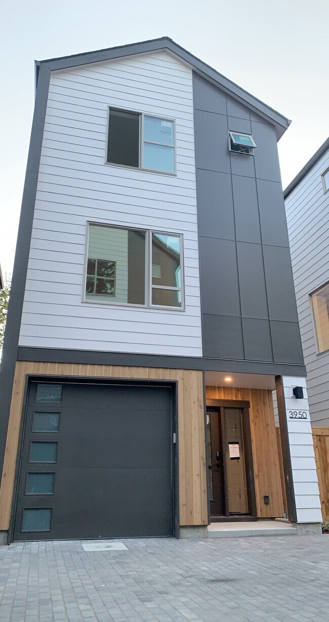 Photo - 3950 SE Gladstone St Townhome