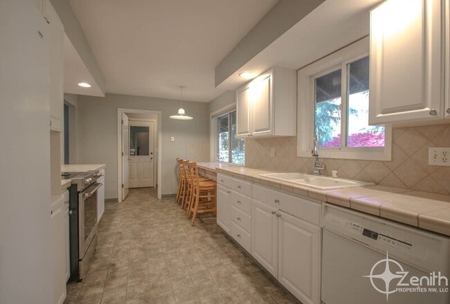 Photo - 12908 NE Salmon Creek Ave