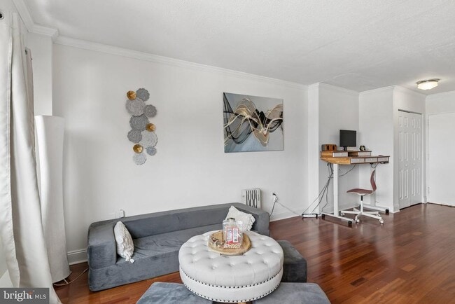 2101 Chestnut St Unit 1726-R