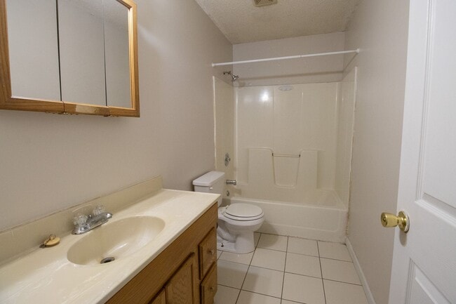 Photo - 3604 Greeley Dr Unit 3604 Greeley - B